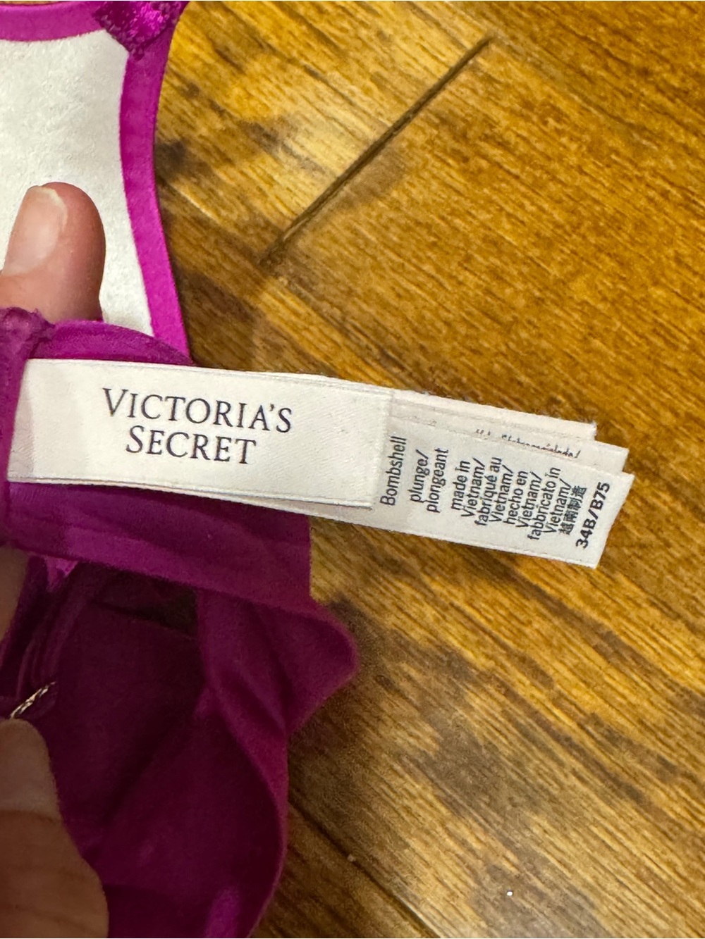 Victoria’s Secret Bombshell Satin Plunge RARE Pink Push Up Bra Adds 2 Cups 34B - Picture 6 of 9